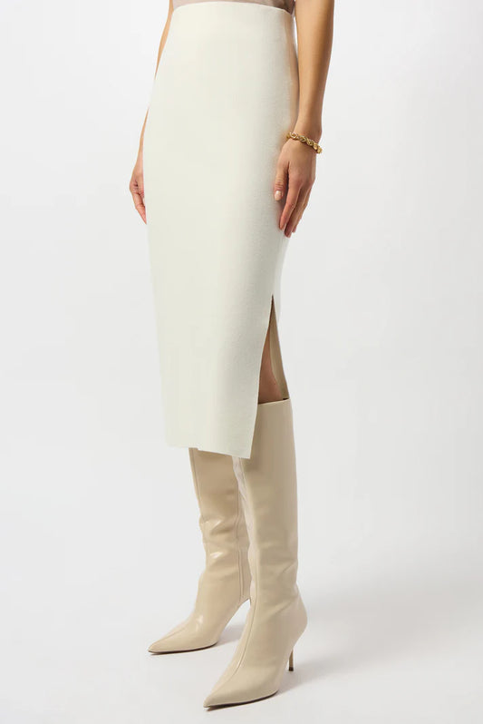 Falda Lápiz Midi Marfil – Elegancia Atemporal