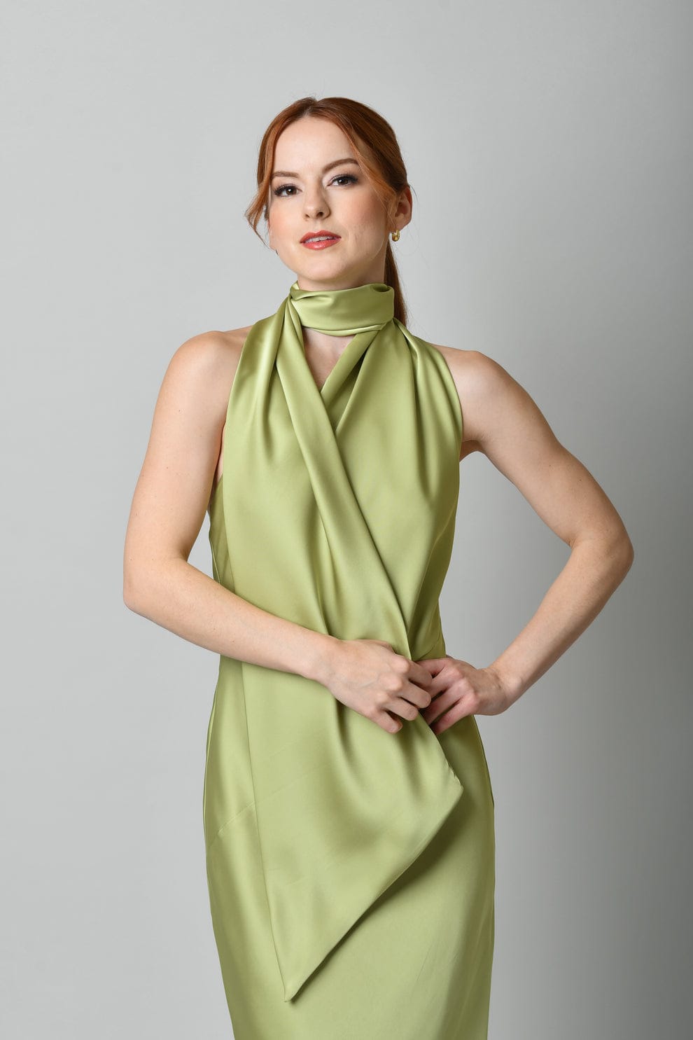 Vestido Largo Satinado en Verde Menta-Dress06