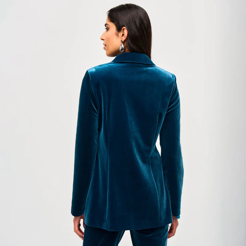 Blazer de Terciopelo Azul – Elegancia Sofisticada