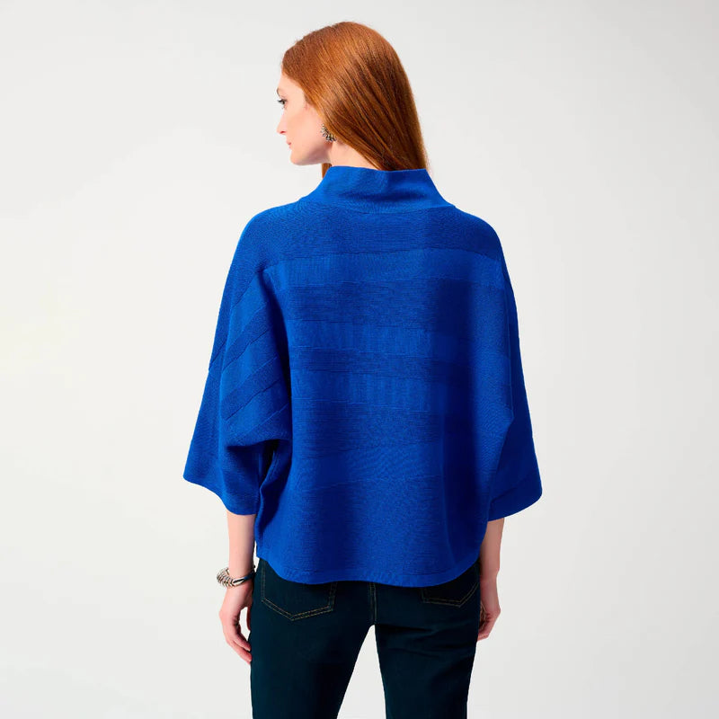 Blusa Azul Eléctrico de Corte Recto – Elegancia Minimalista