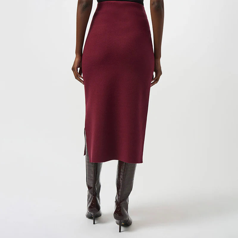 Falda Lápiz Midi Marfil – Elegancia Atemporal