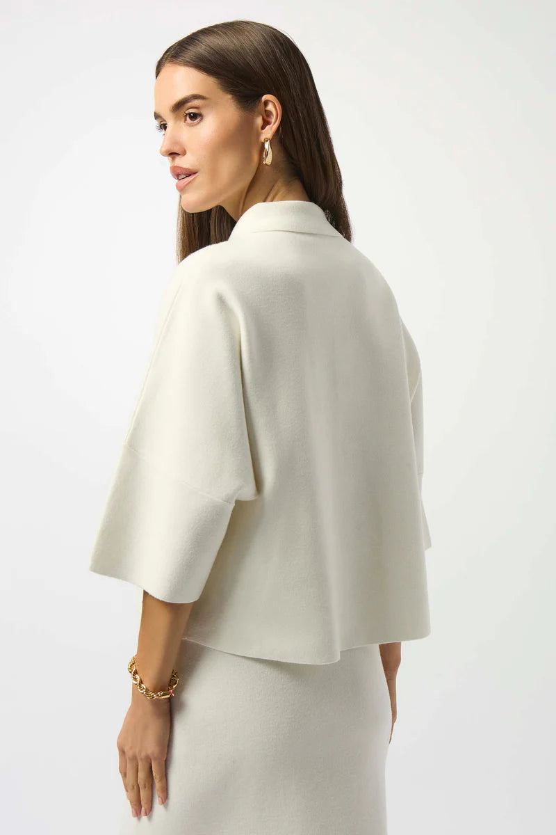 Blusa Tipo Polo Marfil – Elegancia Minimal Chic