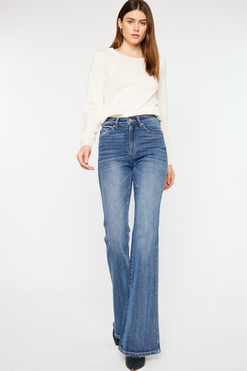 Jean Flare Azul – Elegancia Retro Moderna