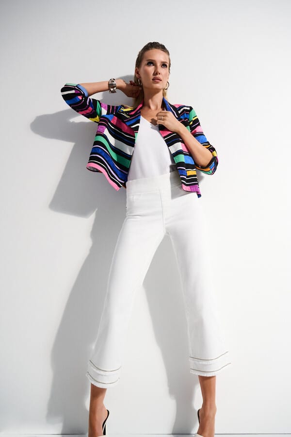Jean Blanco con Dobladillo Desflecado – Chic y Contemporáneo