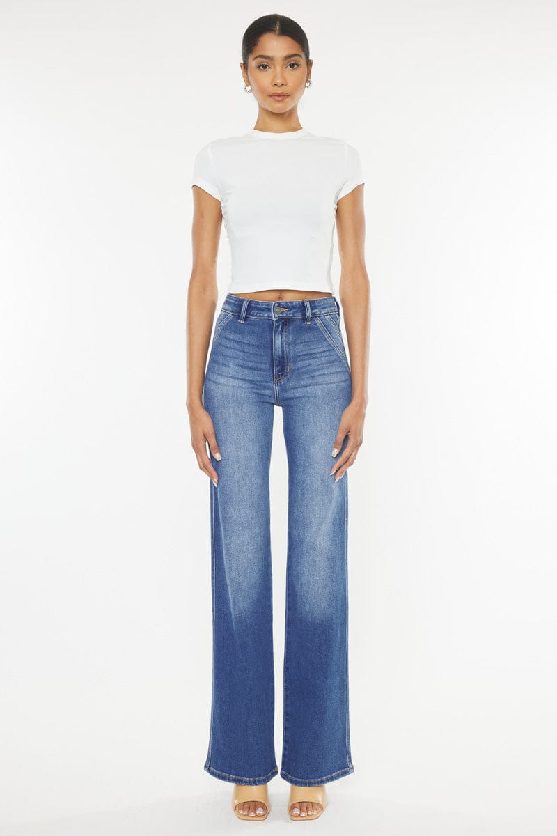 Jean Flare Azul Claro – Silueta Refinada y Versátil