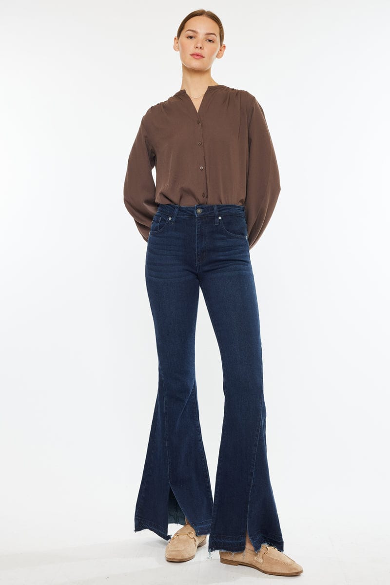 Jean Flare Azul Oscuro – Elegancia Atemporal