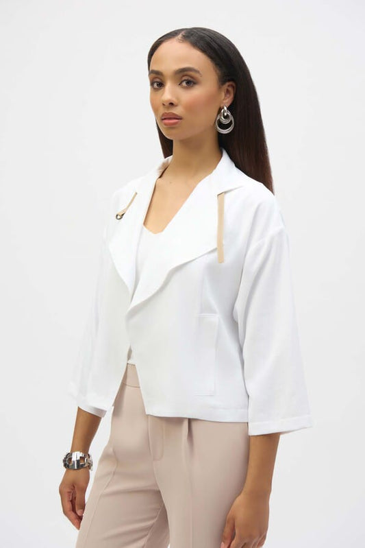 Blazer Cropped Blanco con Solapas Amplias - Joseph Ribkoff 252149