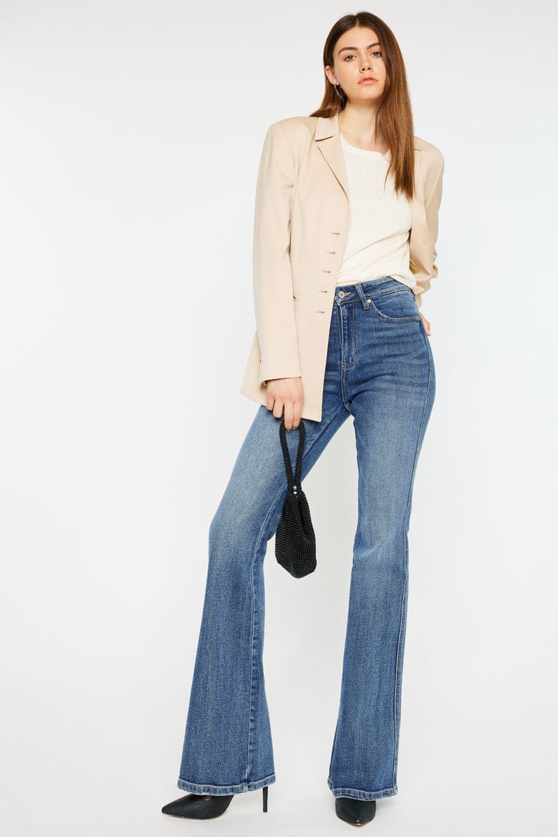 Jean Flare Azul – Elegancia Retro Moderna
