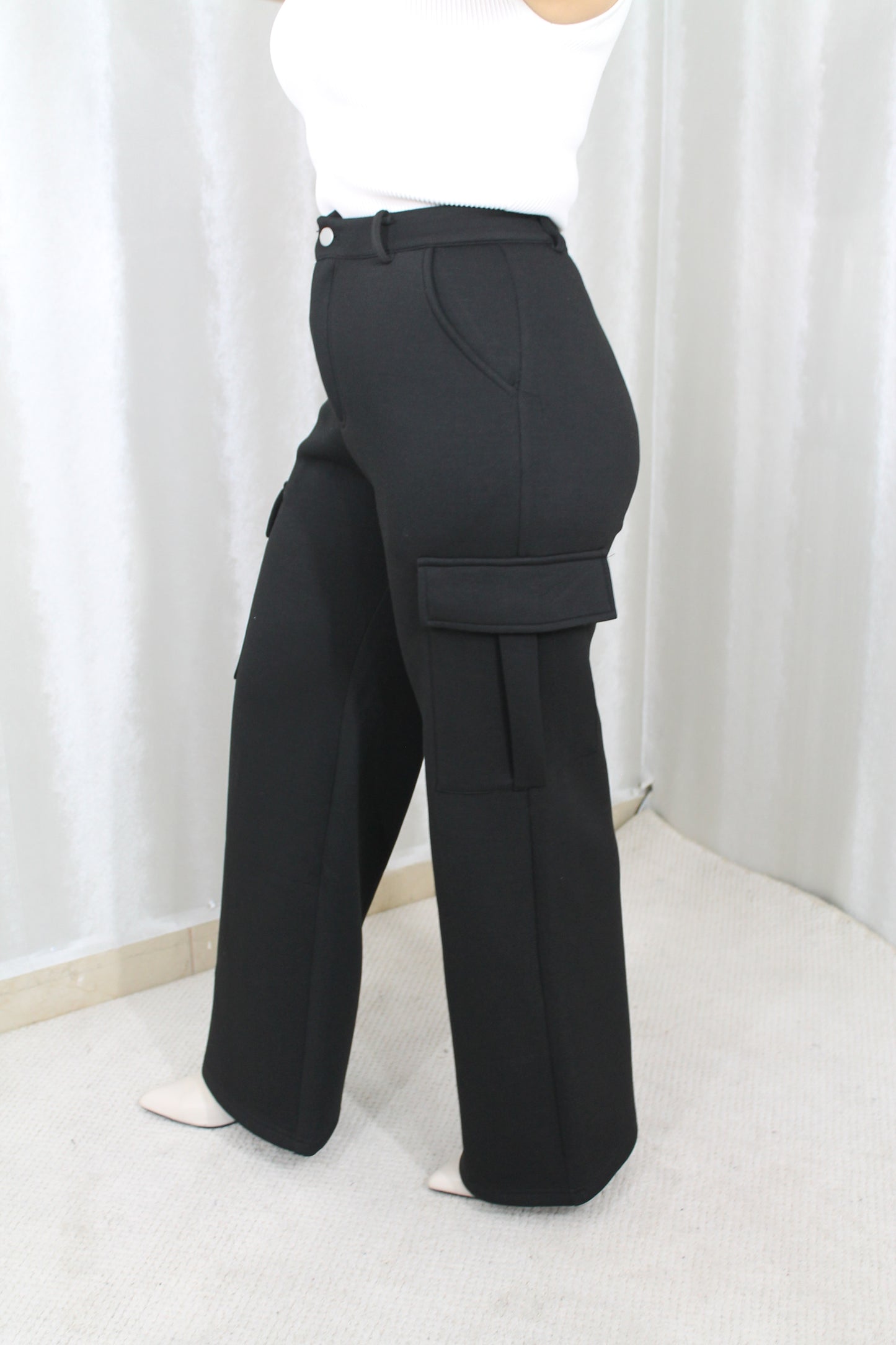 Pantalón Cargo Wide Leg – Elegancia Urbana Gracia P36204