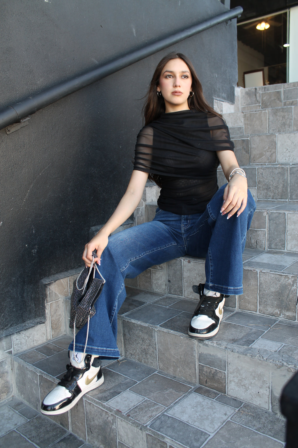 Blusa Negra Transparencias – Glamour Sofisticado