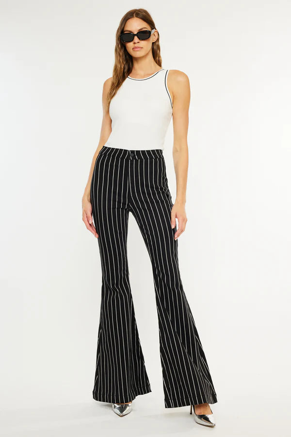 Pantalón Wide Leg Negro con Rayas – Elegancia Atemporal