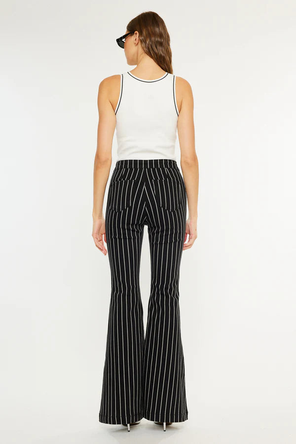 Pantalón Wide Leg Negro con Rayas – Elegancia Atemporal