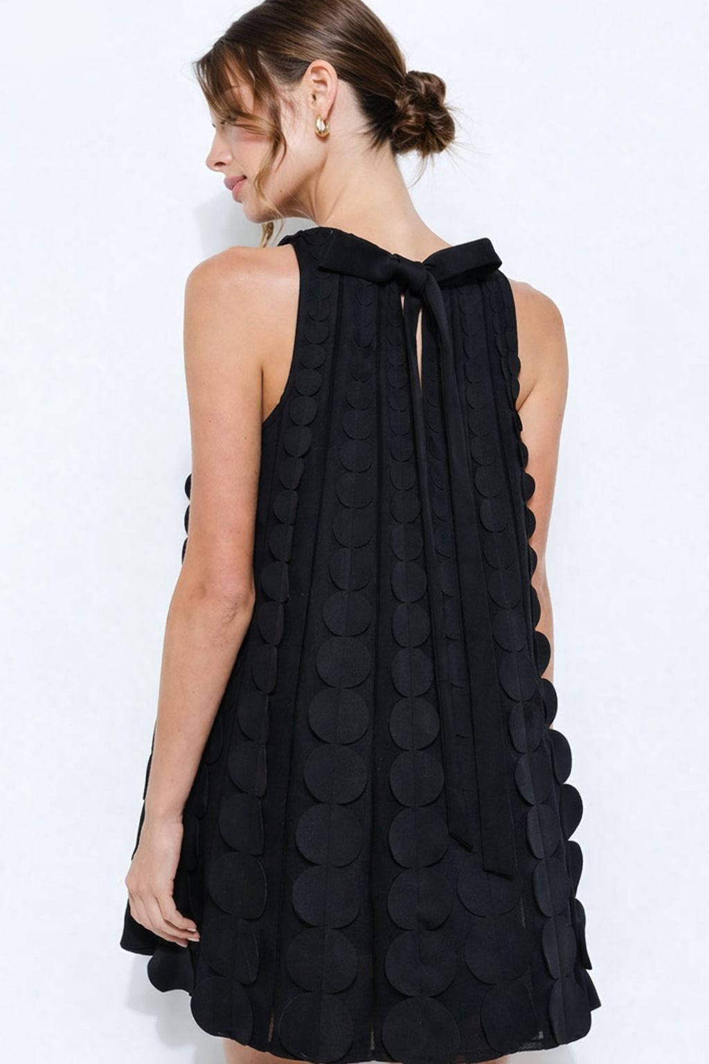 Vestido Negro  – Elegancia Atemporal