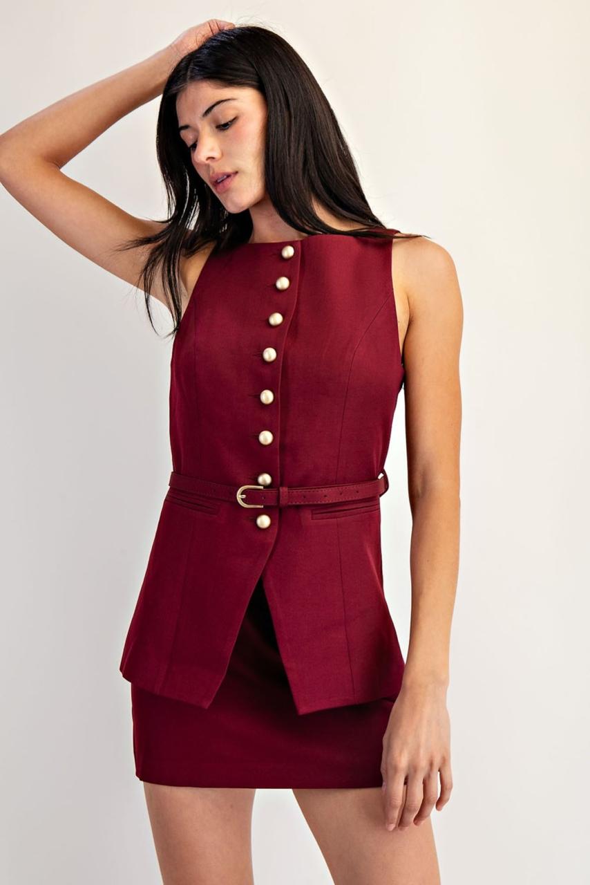 Vestido Chaleco con Botones Dorados – Elegancia Moderna