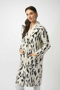 Abrigo Animal Print con Detalles de Peluche – Elegancia Invernal 253904