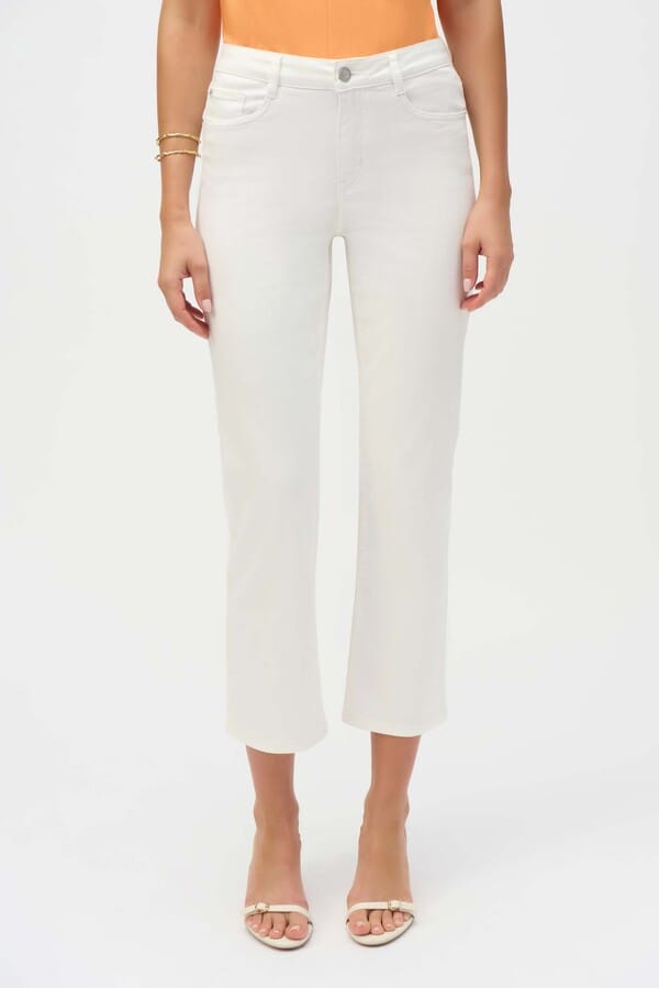 Jean Blanco Bootcut – Sofisticación Atemporal