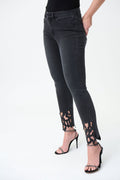 Jean Gris Detalle Recortado – Elegancia con Actitud