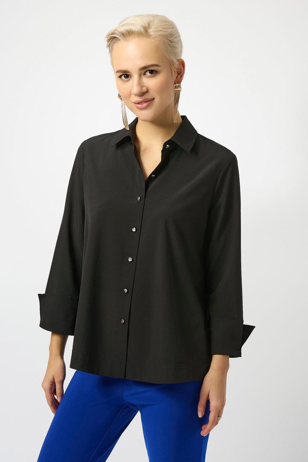 Blusa Oversize de Botones – Elegancia Versátil en Azul, Blanco y Negro 253923