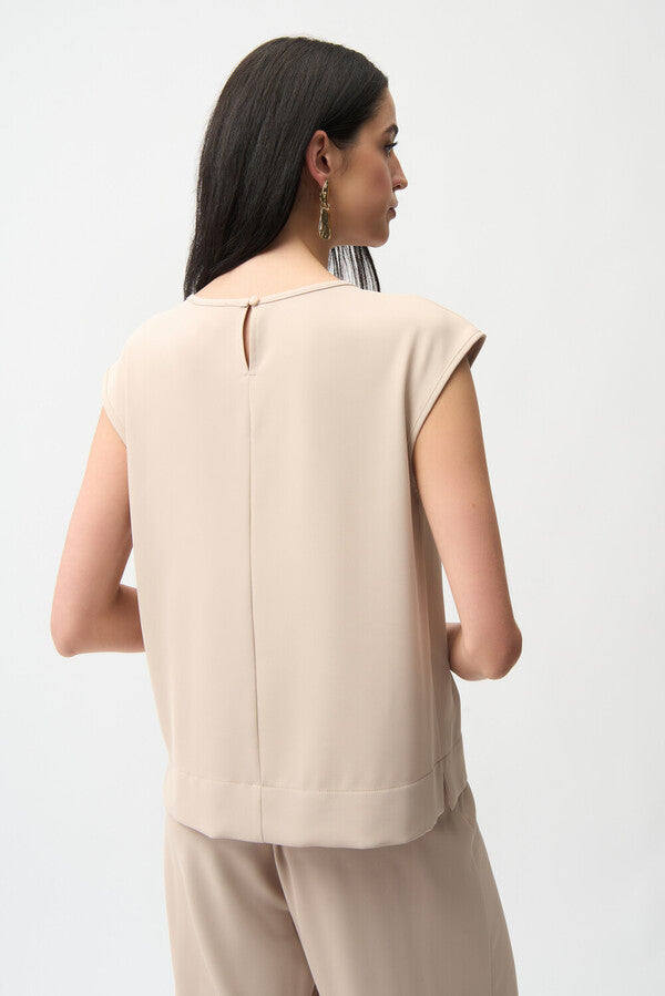 Blusa Minimalista Beige – Joseph Ribkoff 261122