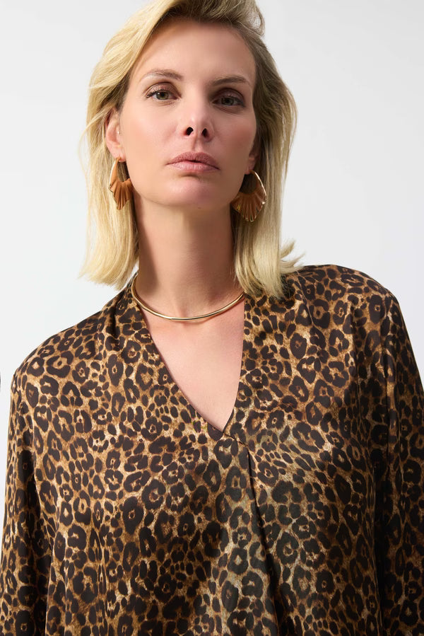Blusa Joseph Ribkoff Animal Print – Sofisticación Salvaje