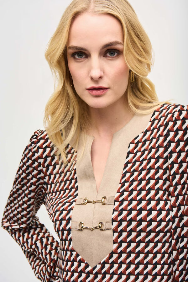 Blusa Estampada Geométrica con Detalle Metálico – Joseph Ribkoff 243184