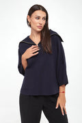 Blusa Oversize con Cierre Metálico – Elegancia Moderna